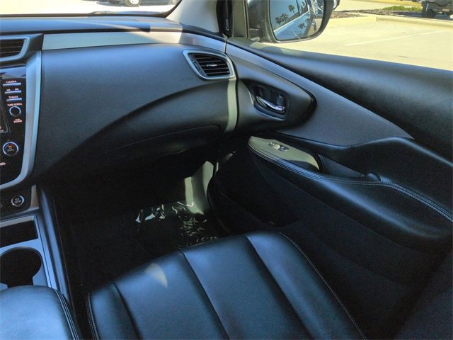 Used 2023 Nissan Murano SV image 17
