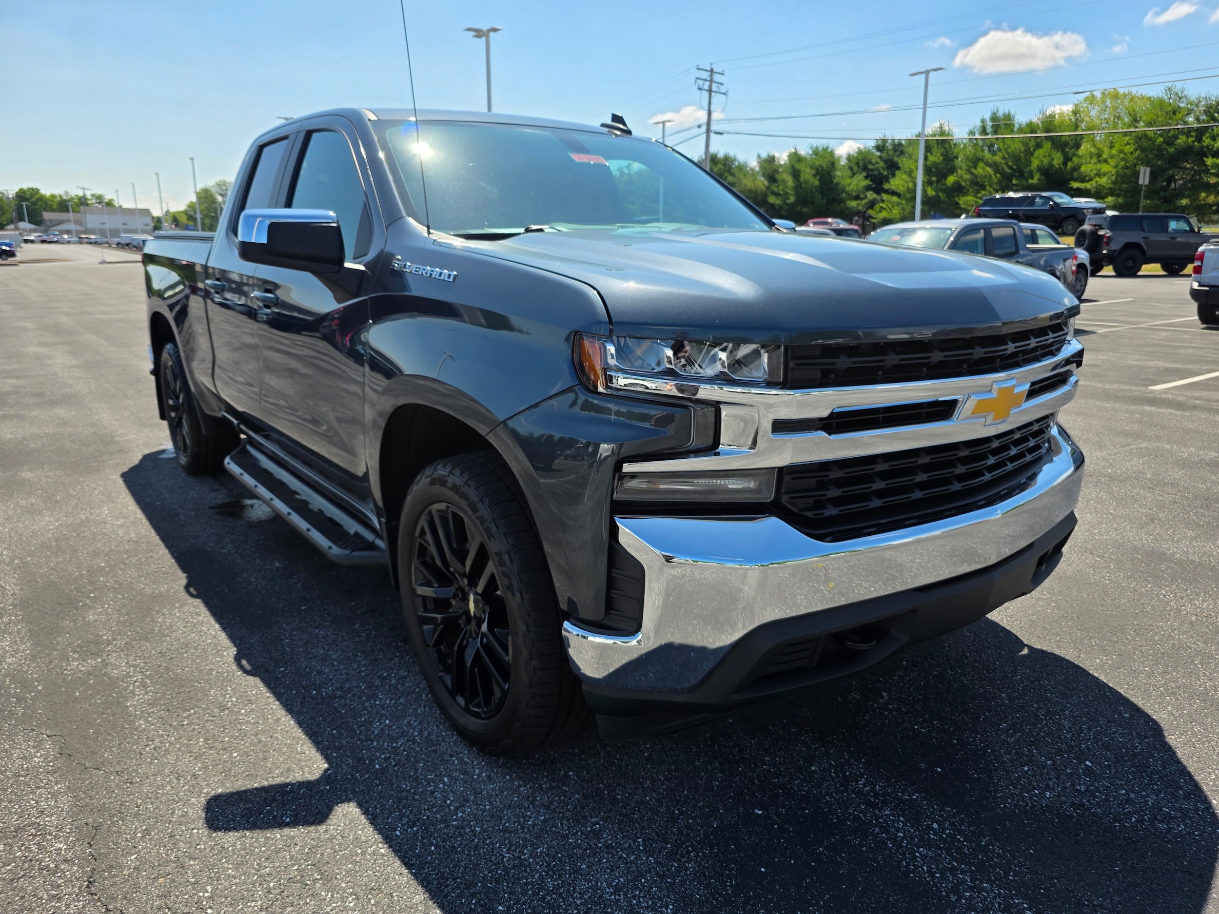 Used 2019 Chevrolet Silverado 1500 LT w/ All-Star Edition AWD/4WD image 7
