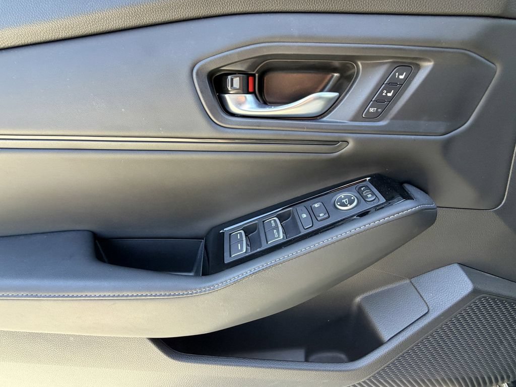 Used 2025 Honda Accord Touring image 22