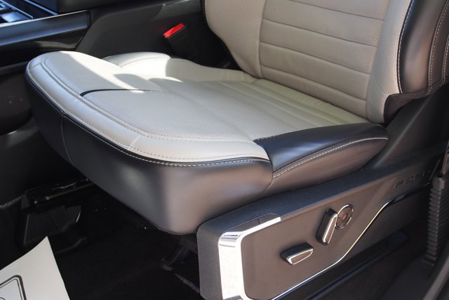 Certified 2025 Ford F150 Lightning Platinum image 17