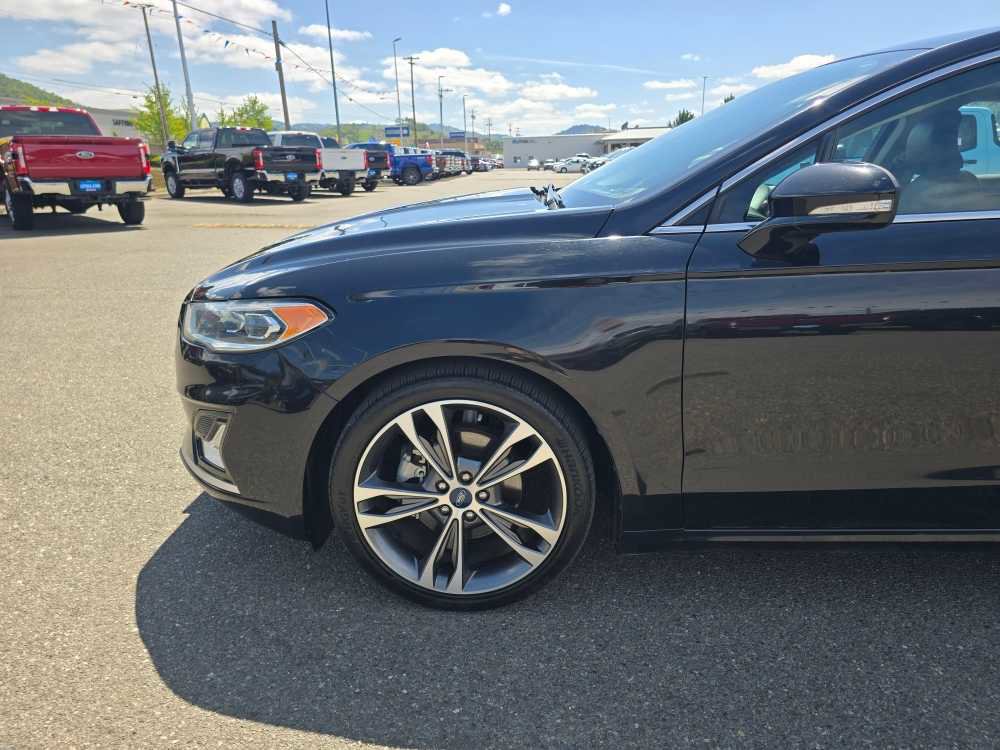 Certified 2019 Ford Fusion Titanium AWD/4WD image 18