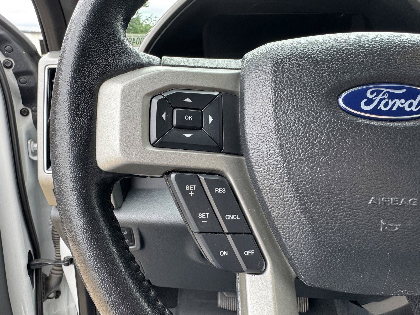 Certified 2022 Ford F350 Lariat w/ Lariat Ultimate Package AWD/4WD image 14