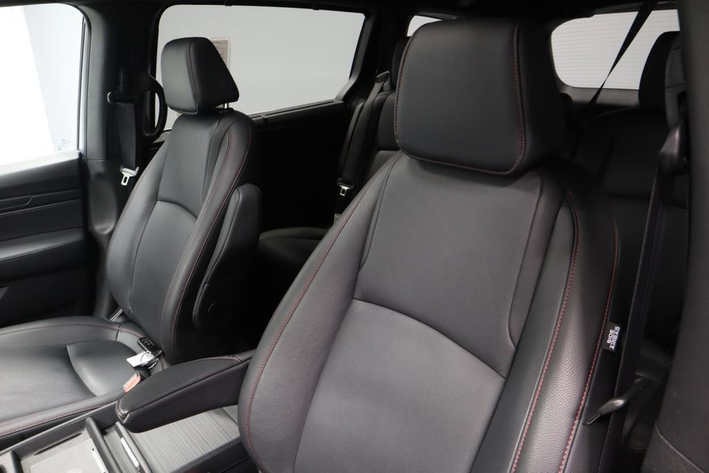 Used 2025 Honda Odyssey Sport-L image 26