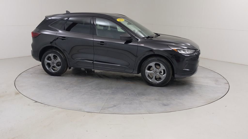 Certified 2023 Ford Escape ST-Line w/ Tech Pack #1 image 11
