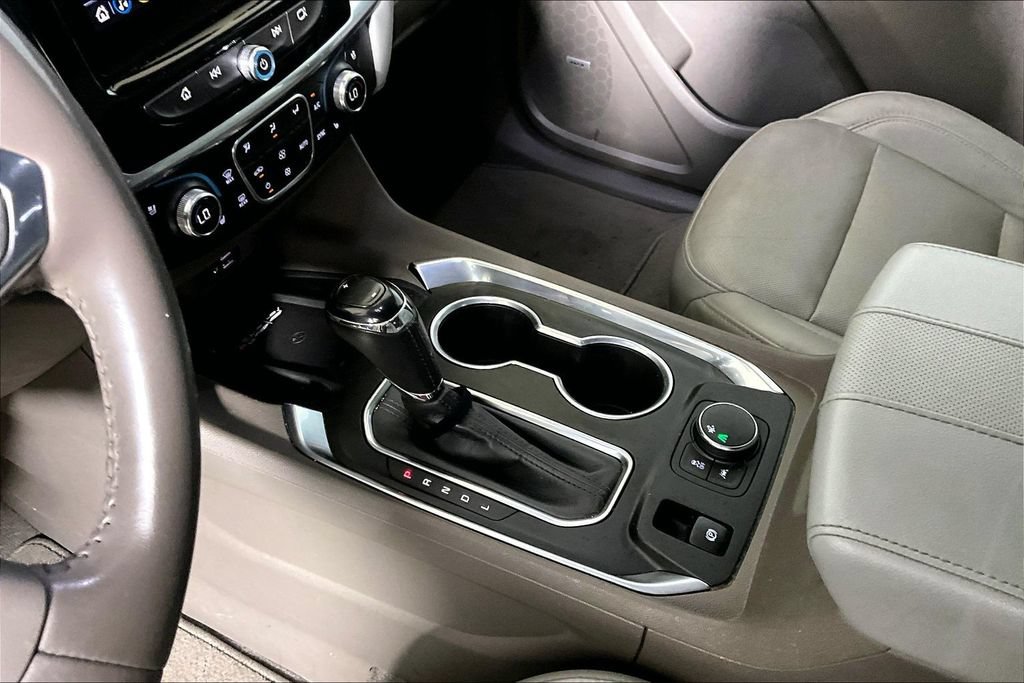 Used 2020 Chevrolet Traverse Premier FWD image 13