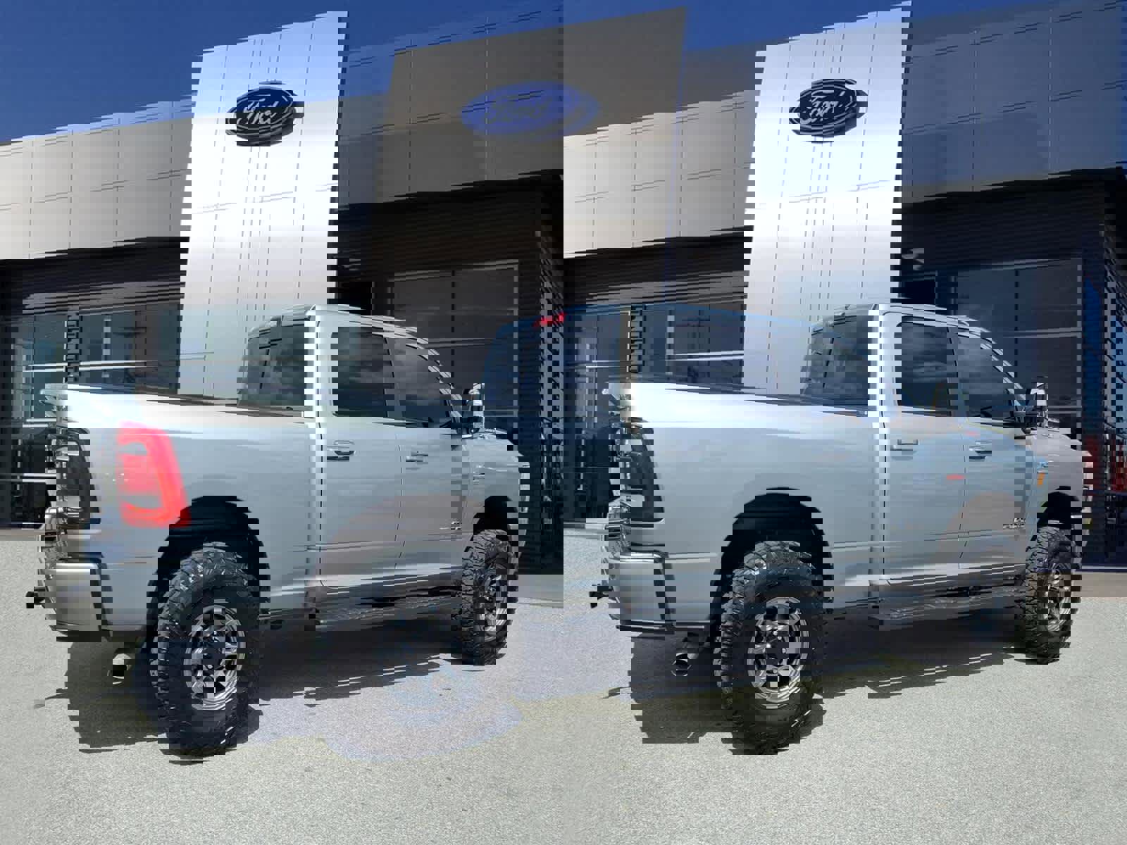 Used 2024 RAM 2500 Laramie image 3