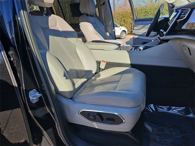 Used 2023 Jeep Wagoneer Series III w/ Premium Group I image 10