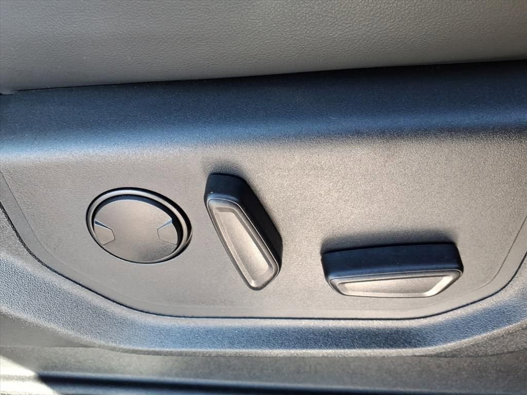 Certified 2024 Ford Expedition Max XLT image 8