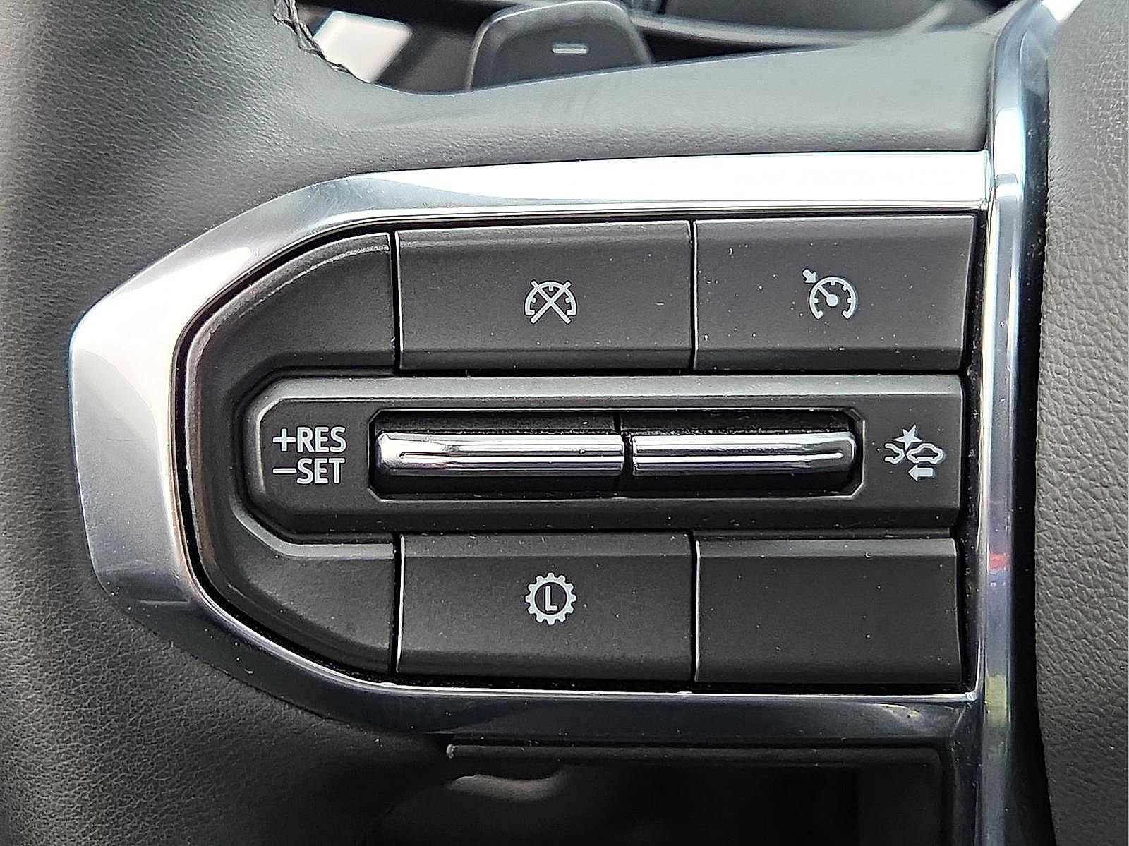 Used 2025 GMC Yukon Denali w/ Sun & Power Step Package AWD/4WD image 20