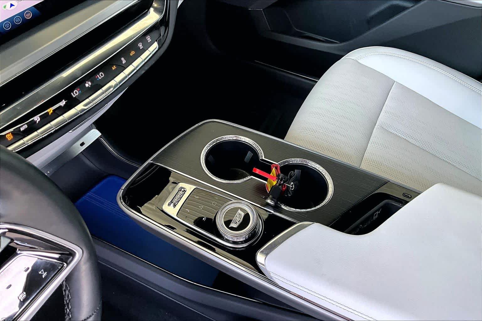 Used 2025 Cadillac Lyriq Luxury RWD image 17