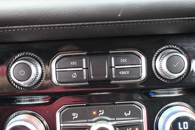 Used 2023 GMC Yukon Denali AWD/4WD image 24