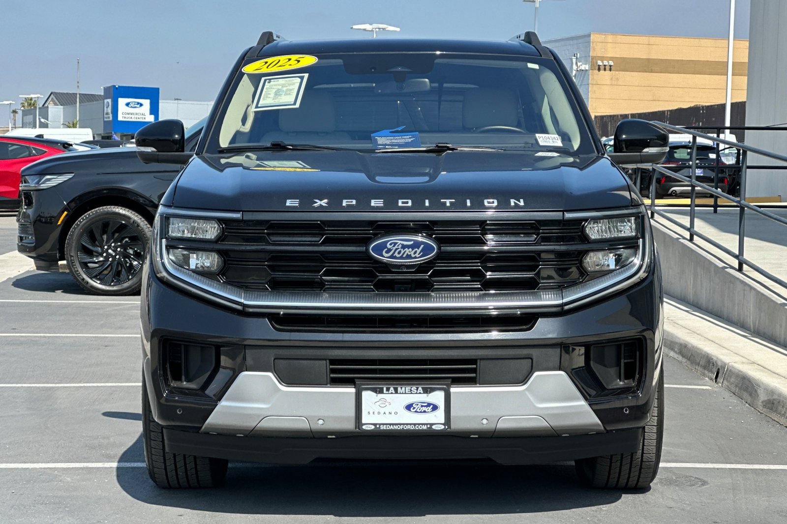 Certified 2025 Ford Expedition Platinum AWD/4WD image 8