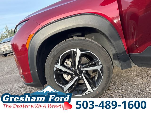 Used 2023 Chevrolet TrailBlazer RS AWD/4WD image 29