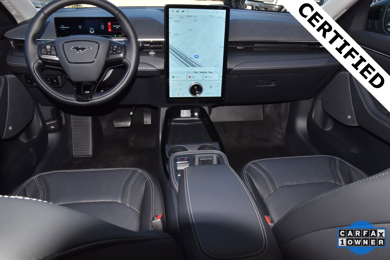 Certified 2025 Ford Mustang Mach-E Premium image 17