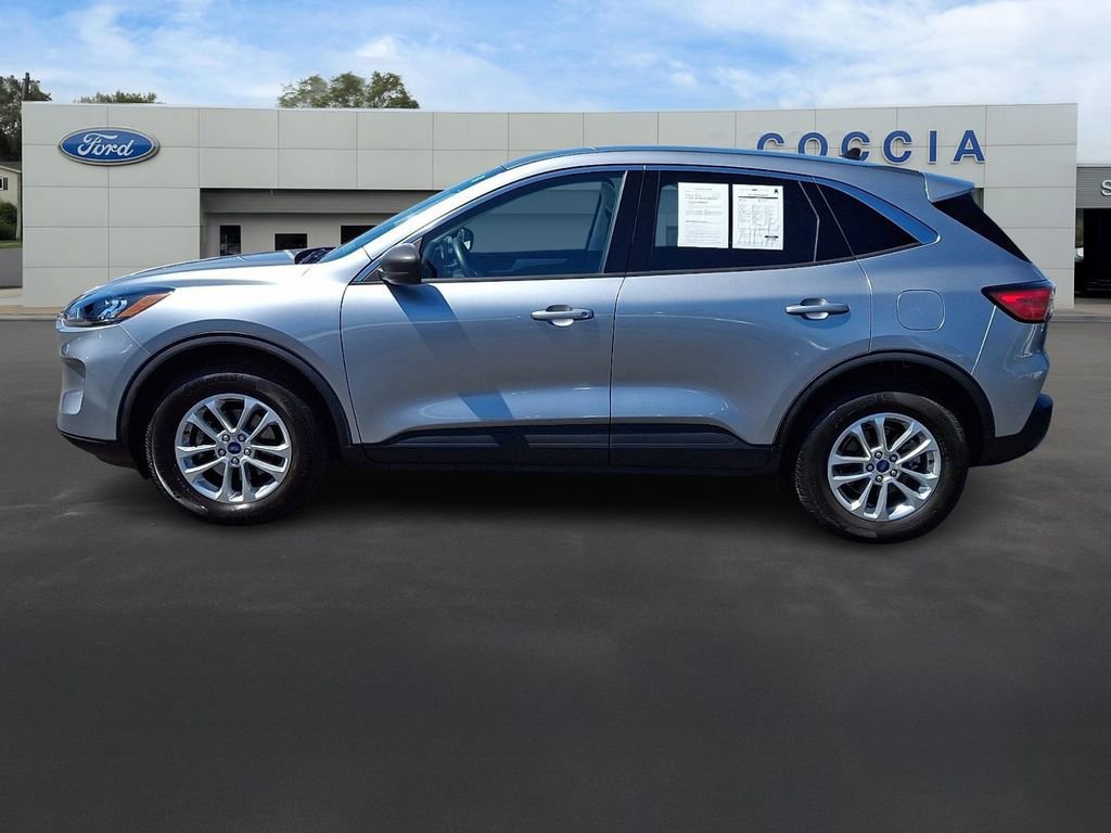 Certified 2022 Ford Escape SE AWD/4WD image 2