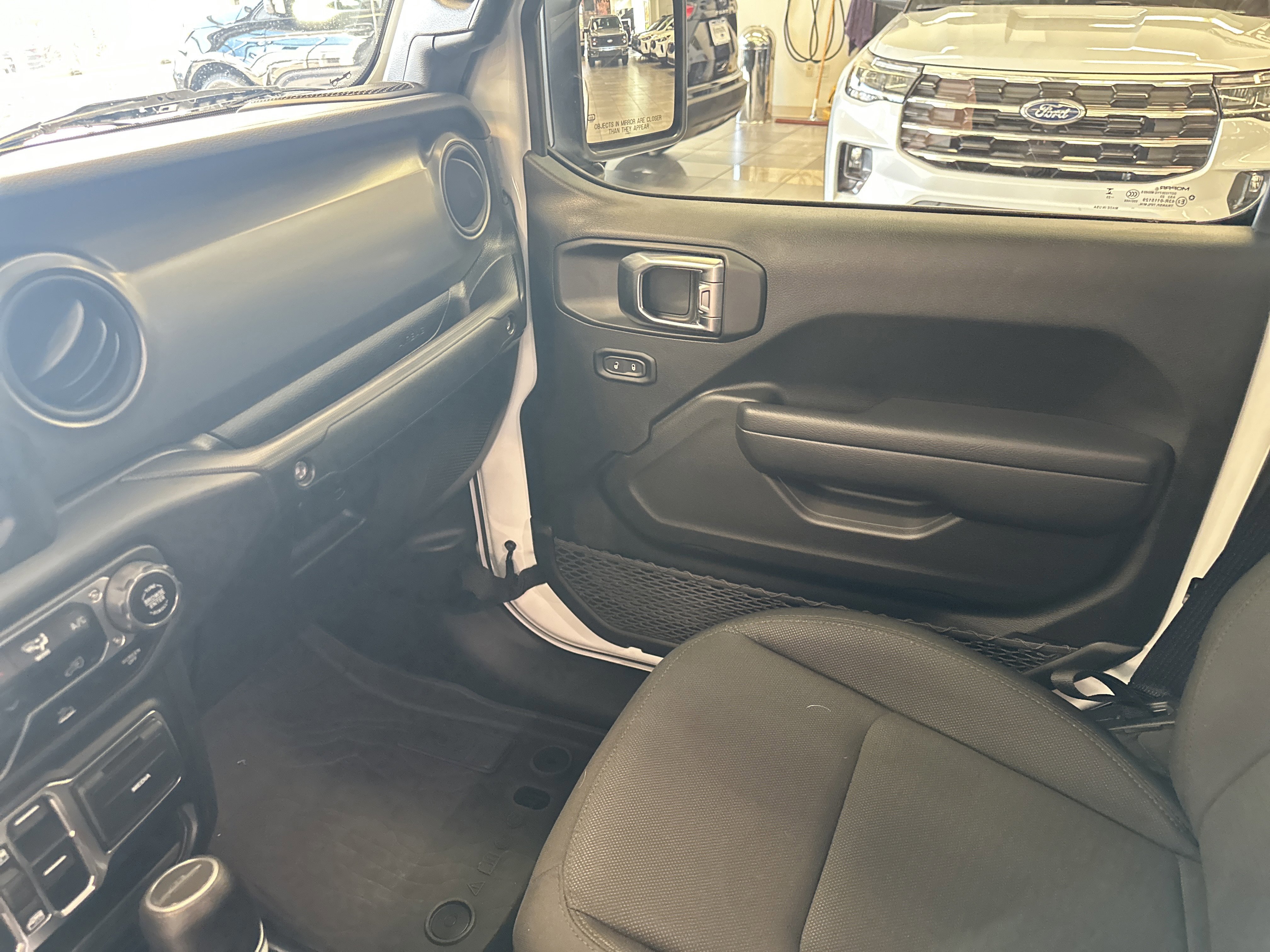 Used 2023 Jeep Gladiator Sport image 23