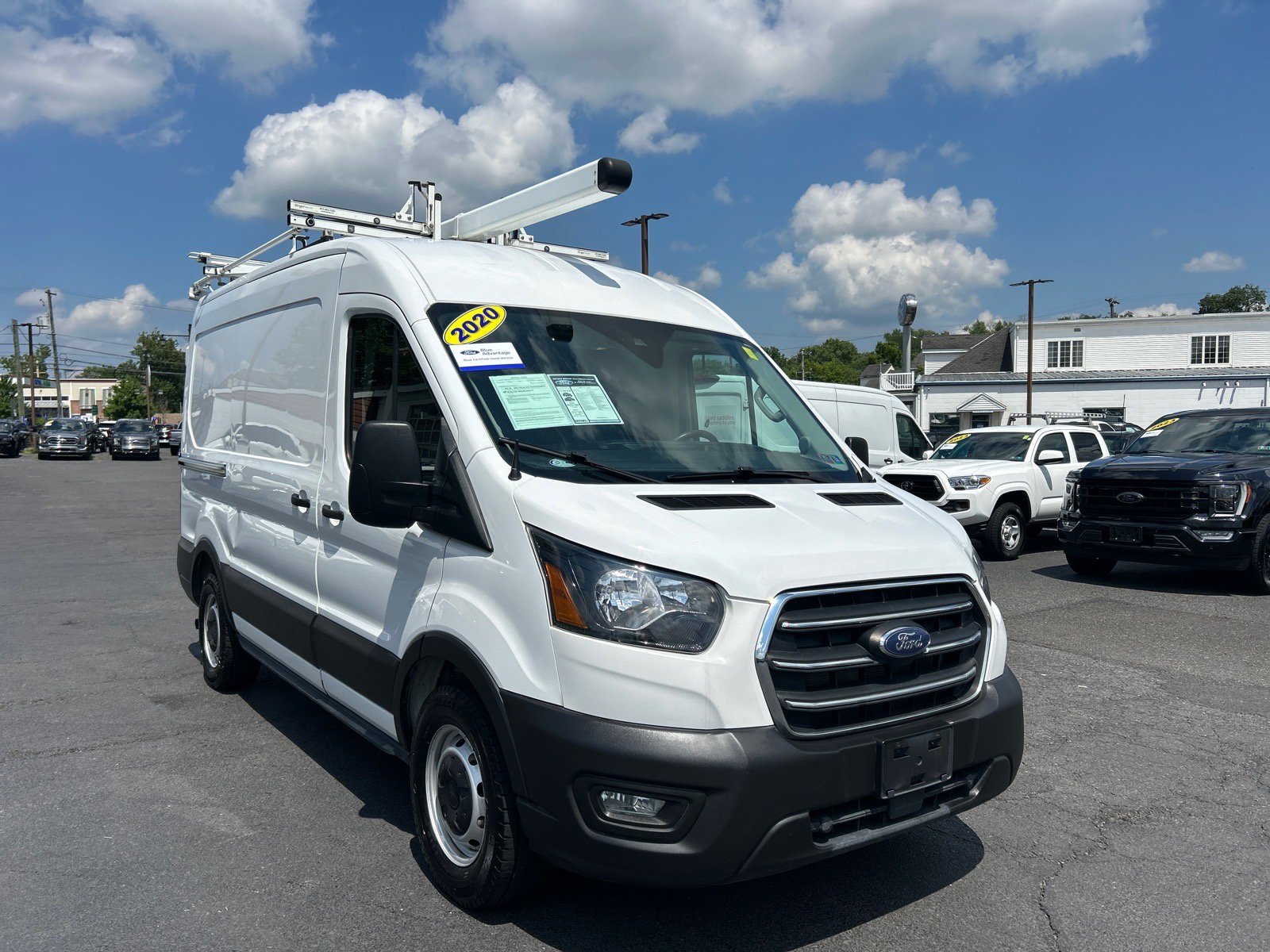 Certified 2020 Ford Transit 150 Medium Roof RWD image 18
