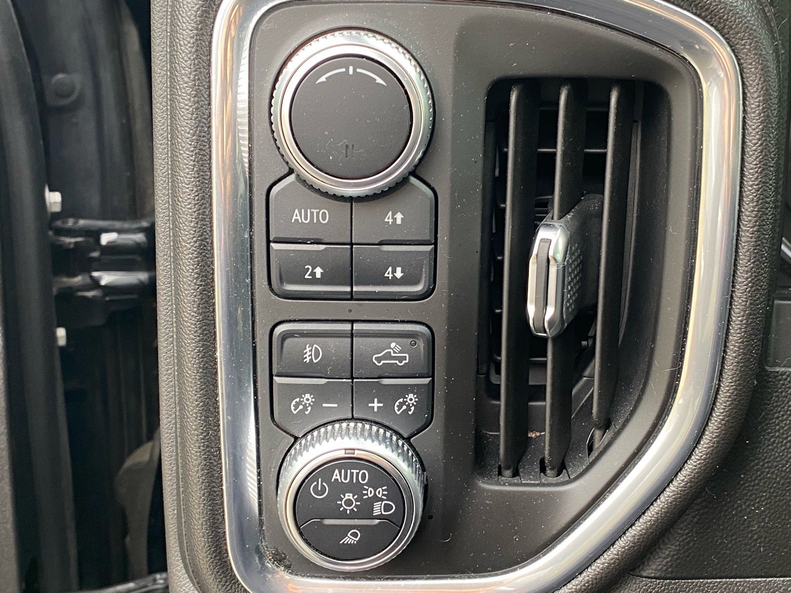 Used 2019 GMC Sierra 1500 Denali image 16