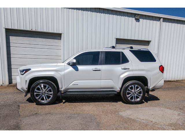 Used 2025 Toyota 4Runner Limited AWD/4WD image 2