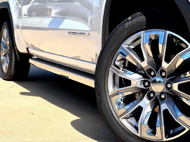 Used 2024 GMC Sierra 1500 Denali w/ Denali Reserve Package RWD image 7