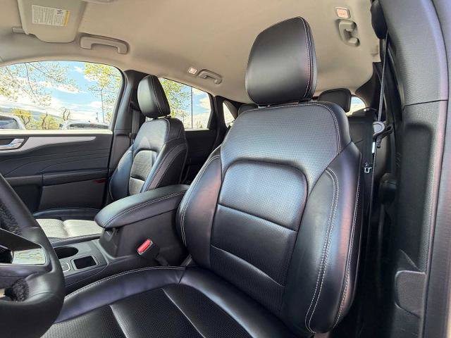 Certified 2024 Ford Escape Platinum AWD/4WD image 11