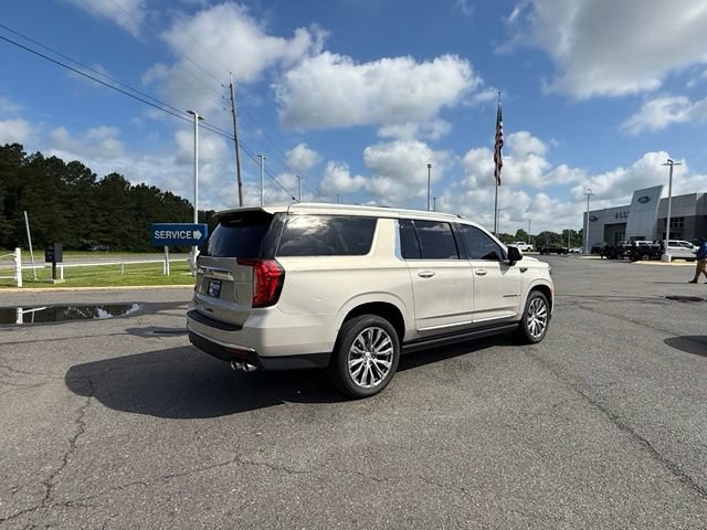 Used 2021 GMC Yukon XL Denali w/ Denali Premium Package RWD image 6