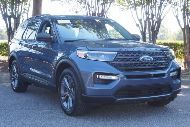 Certified 2021 Ford Explorer XLT w/ Equipment Group 202A