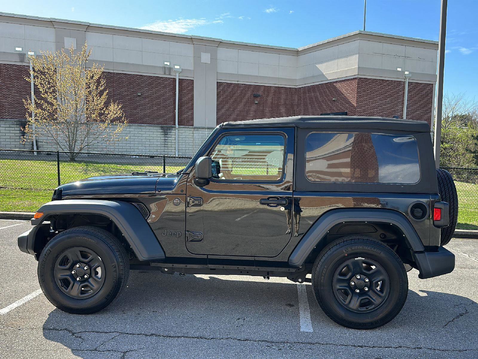 Used 2023 Jeep Wrangler Sport image 2