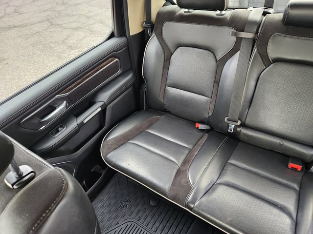 Used 2019 RAM 1500 Laramie AWD/4WD image 15