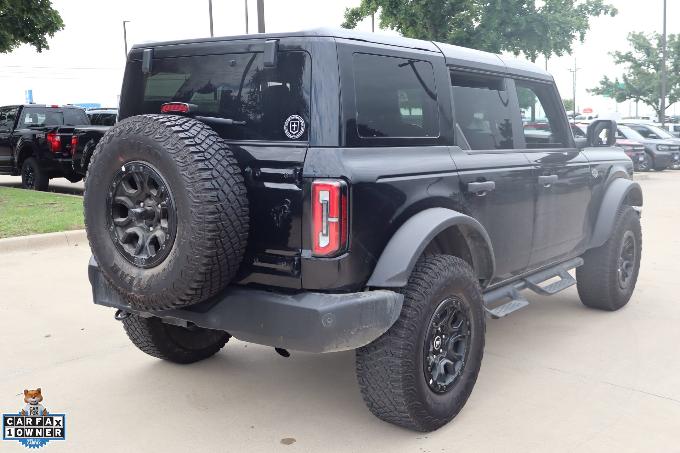 Certified 2024 Ford Bronco Wildtrak AWD/4WD image 3