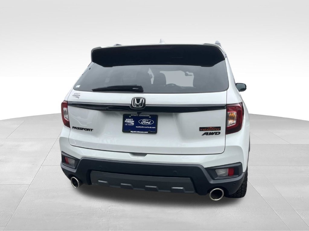 Used 2024 Honda Passport TrailSport image 5