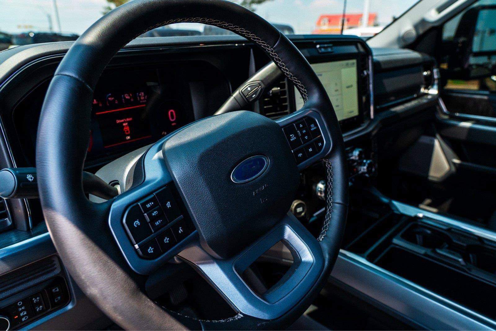 Certified 2025 Ford F350 Lariat w/ FX4 Off-Road Package AWD/4WD image 7
