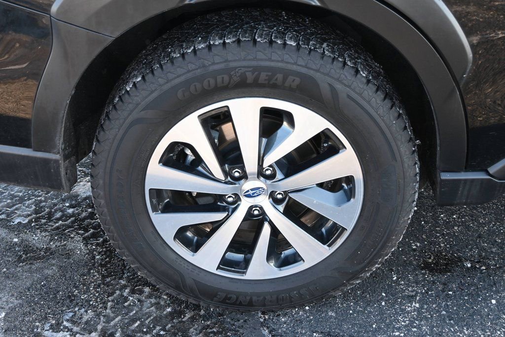 Used 2024 Subaru Outback Premium AWD/4WD image 16