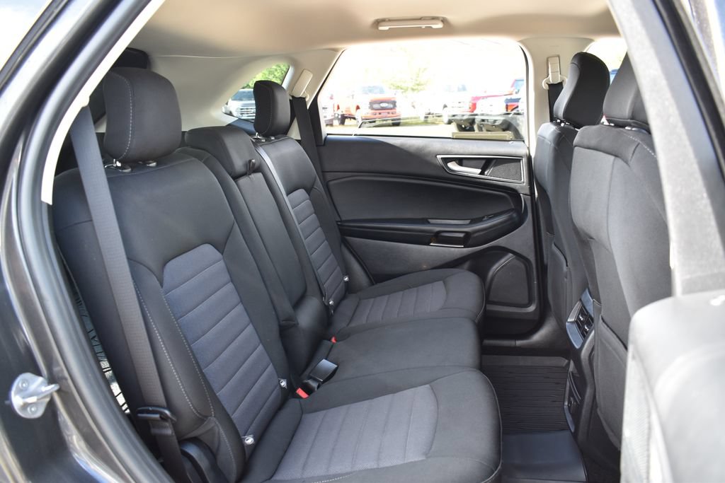 Certified 2020 Ford Edge SE FWD image 30