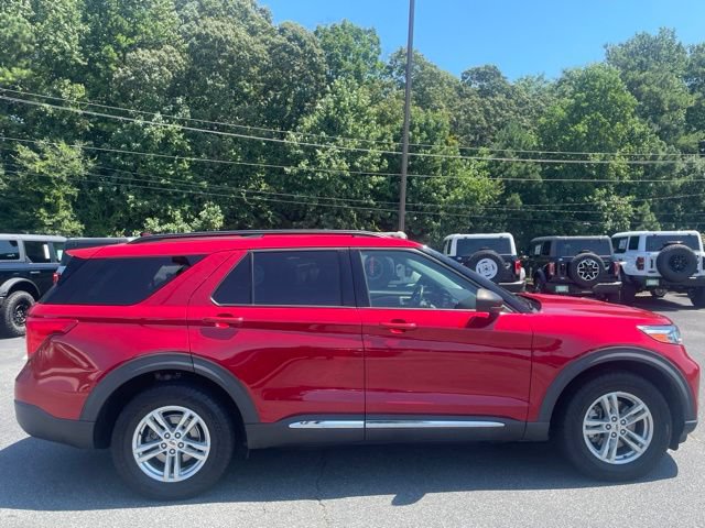 Certified 2020 Ford Explorer XLT w/ Comfort Package AWD/4WD image 4