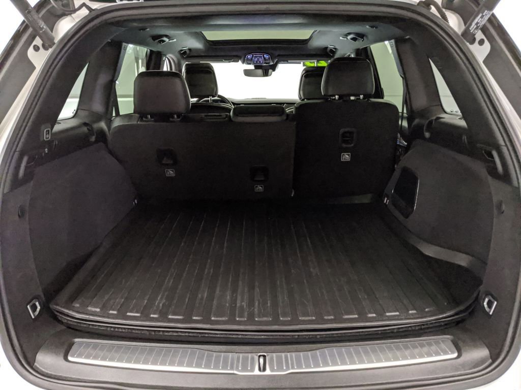 Used 2023 Jeep Grand Cherokee Summit image 19