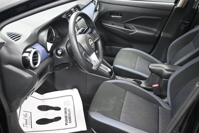 Used 2024 Nissan Versa SV FWD image 6