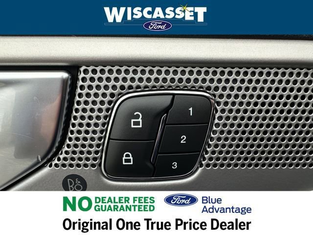 Certified 2022 Ford Explorer Limited w/ Hybrid Equipment Group 310A image 36