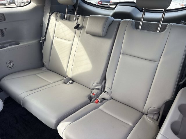Used 2019 Toyota Highlander XLE FWD image 20