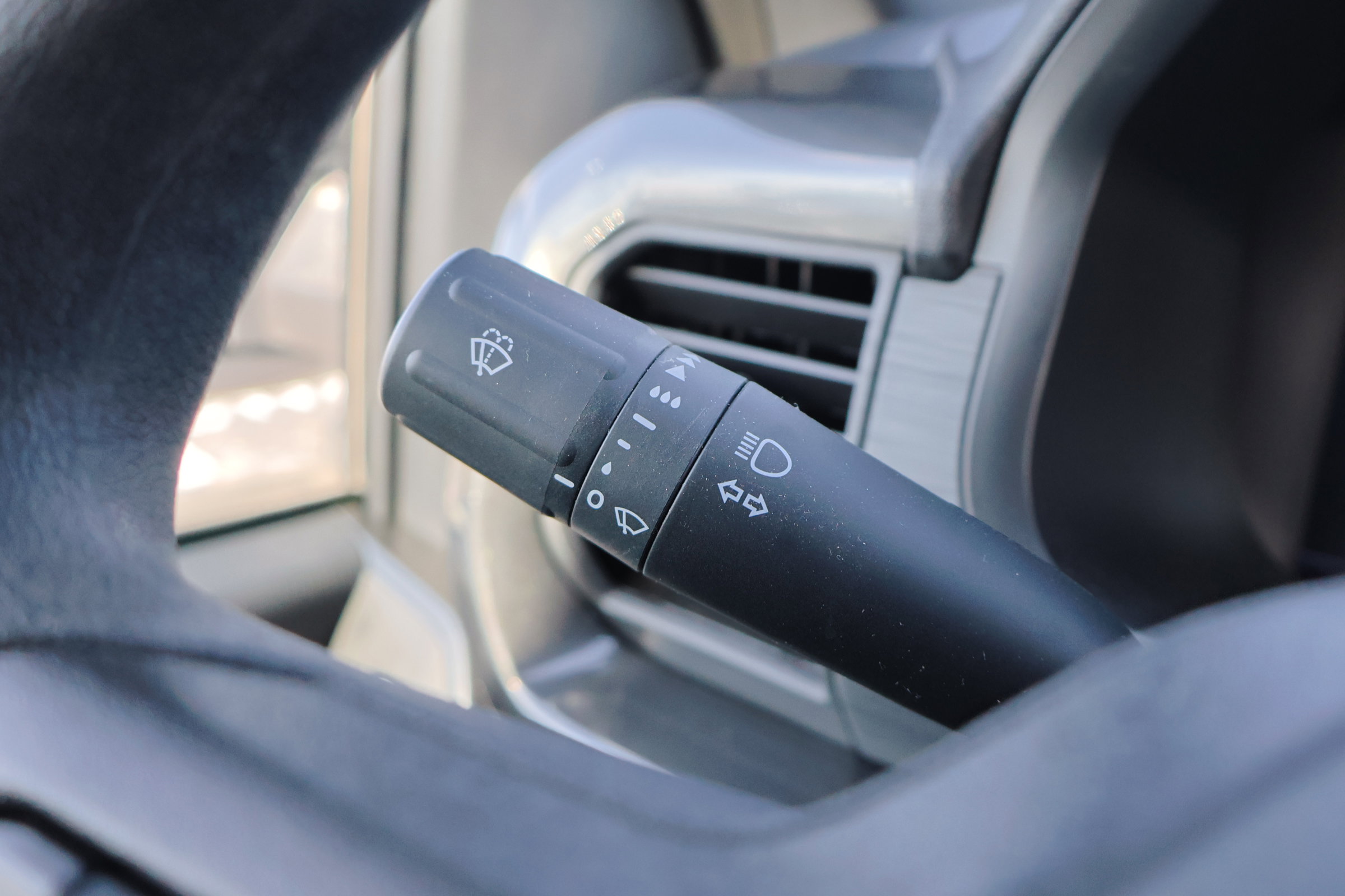 Certified 2025 Ford F150 STX w/ Equipment Group 200A image 18