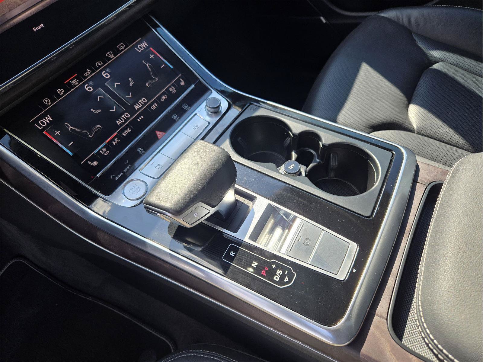 Used 2019 Audi Q8 Prestige AWD/4WD image 18