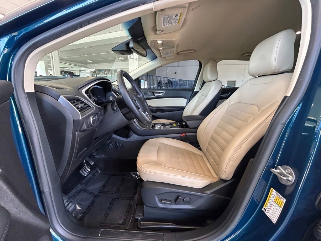 Certified 2020 Ford Edge SEL w/ Cold Weather Package FWD image 10