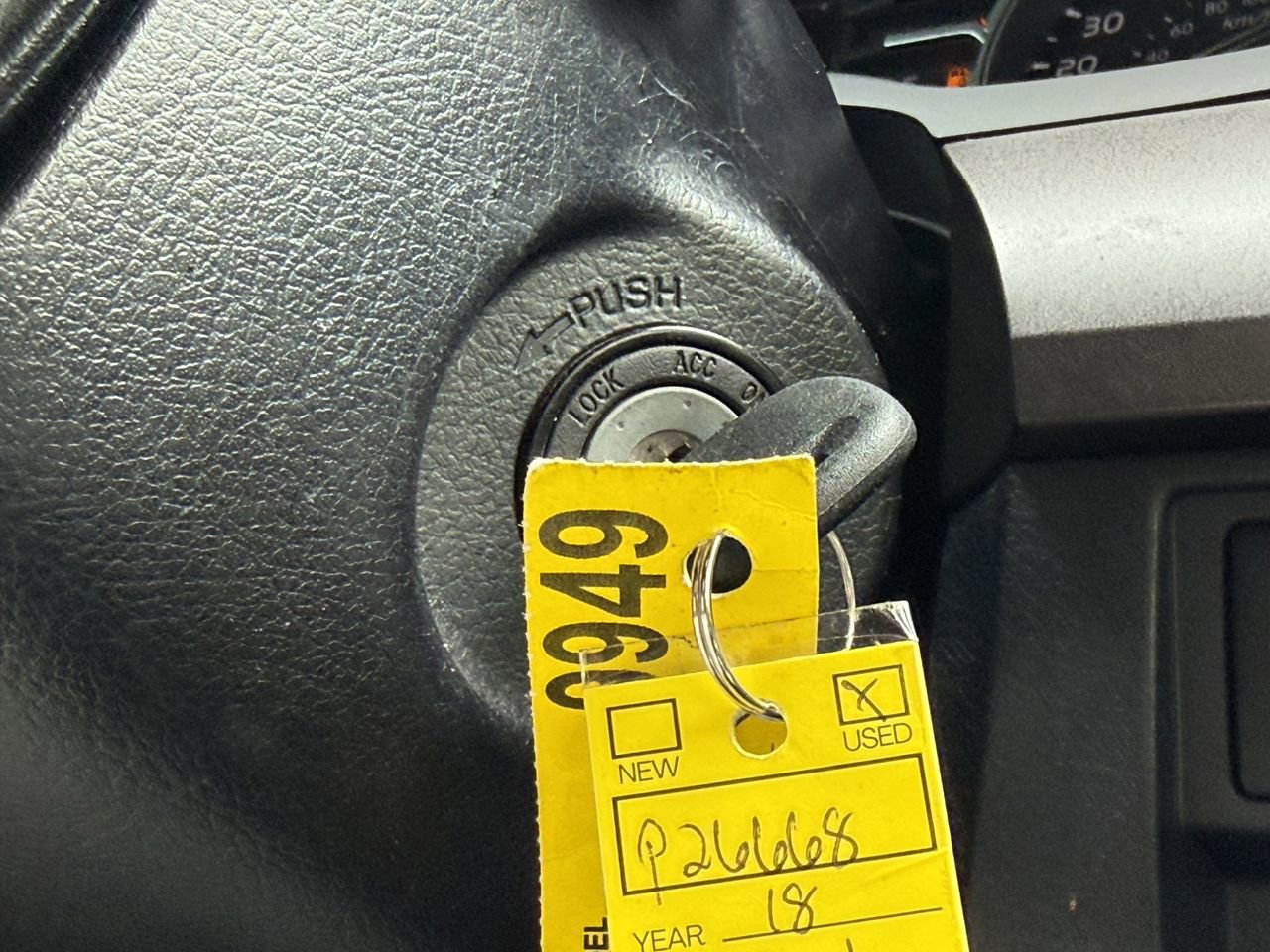 Used 2018 Toyota Tundra SR5 w/ SR5 Upgrade Package AWD/4WD image 21