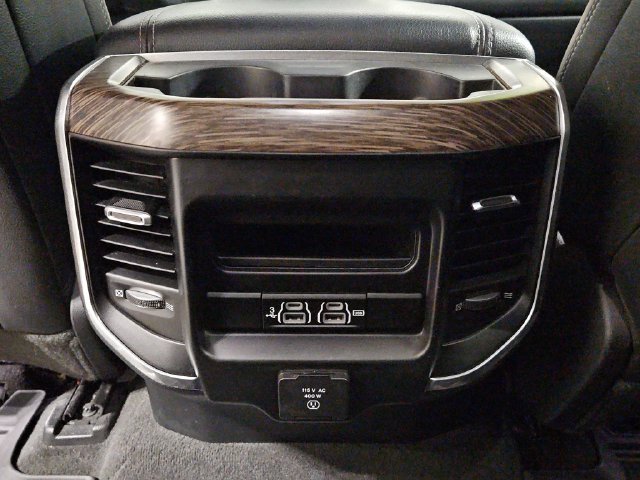 Used 2020 RAM 1500 Laramie AWD/4WD image 30