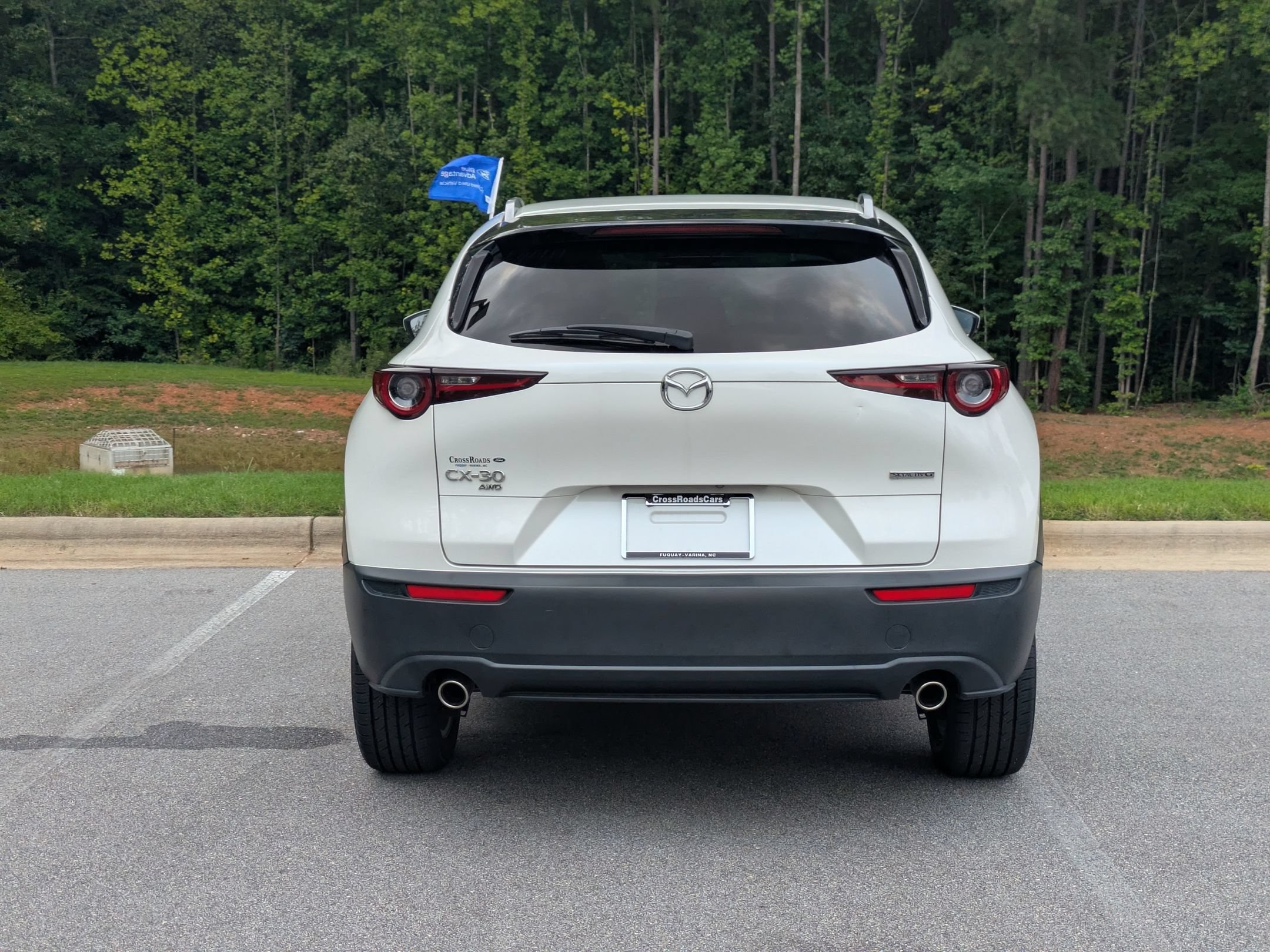 Used 2022 MAZDA CX-30 AWD 2.5 S w/ Premium Package image 4