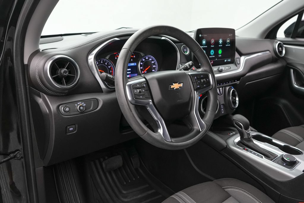 Used 2023 Chevrolet Blazer LT w/ Convenience Package FWD image 12