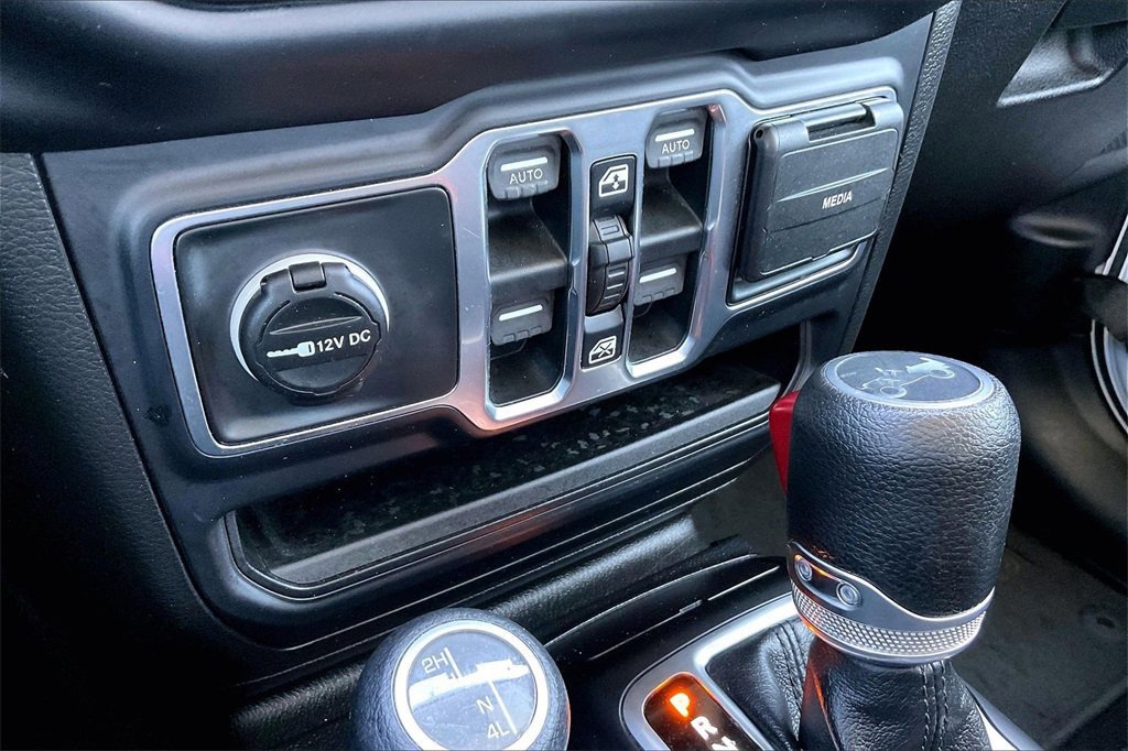 Used 2019 Jeep Wrangler Unlimited Sport S image 24