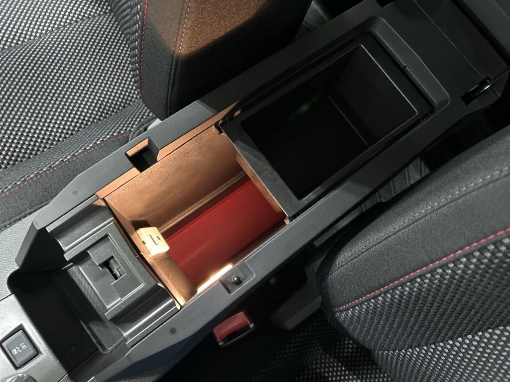 Used 2017 Chevrolet Equinox LT w/ Convenience Package image 18