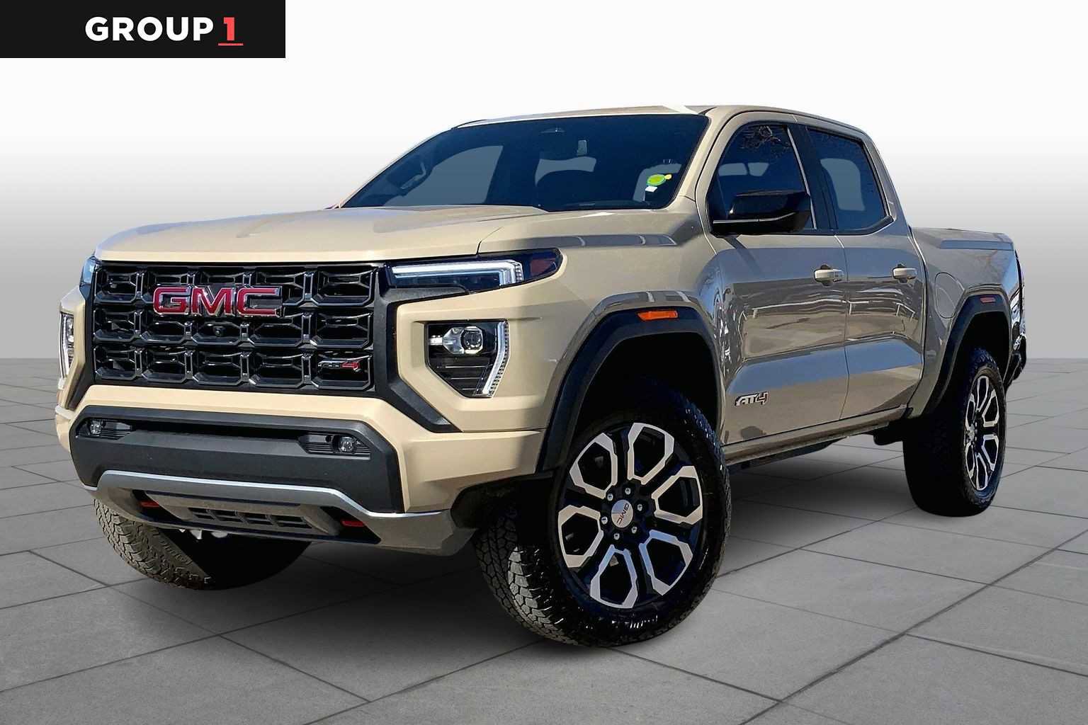 Used 2024 GMC Canyon AT4 w/ Technology Package image 5