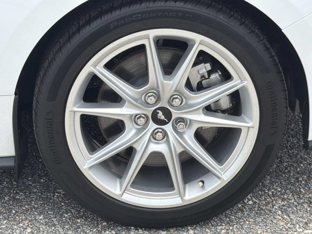 Certified 2025 Ford Mustang GT Premium RWD image 9
